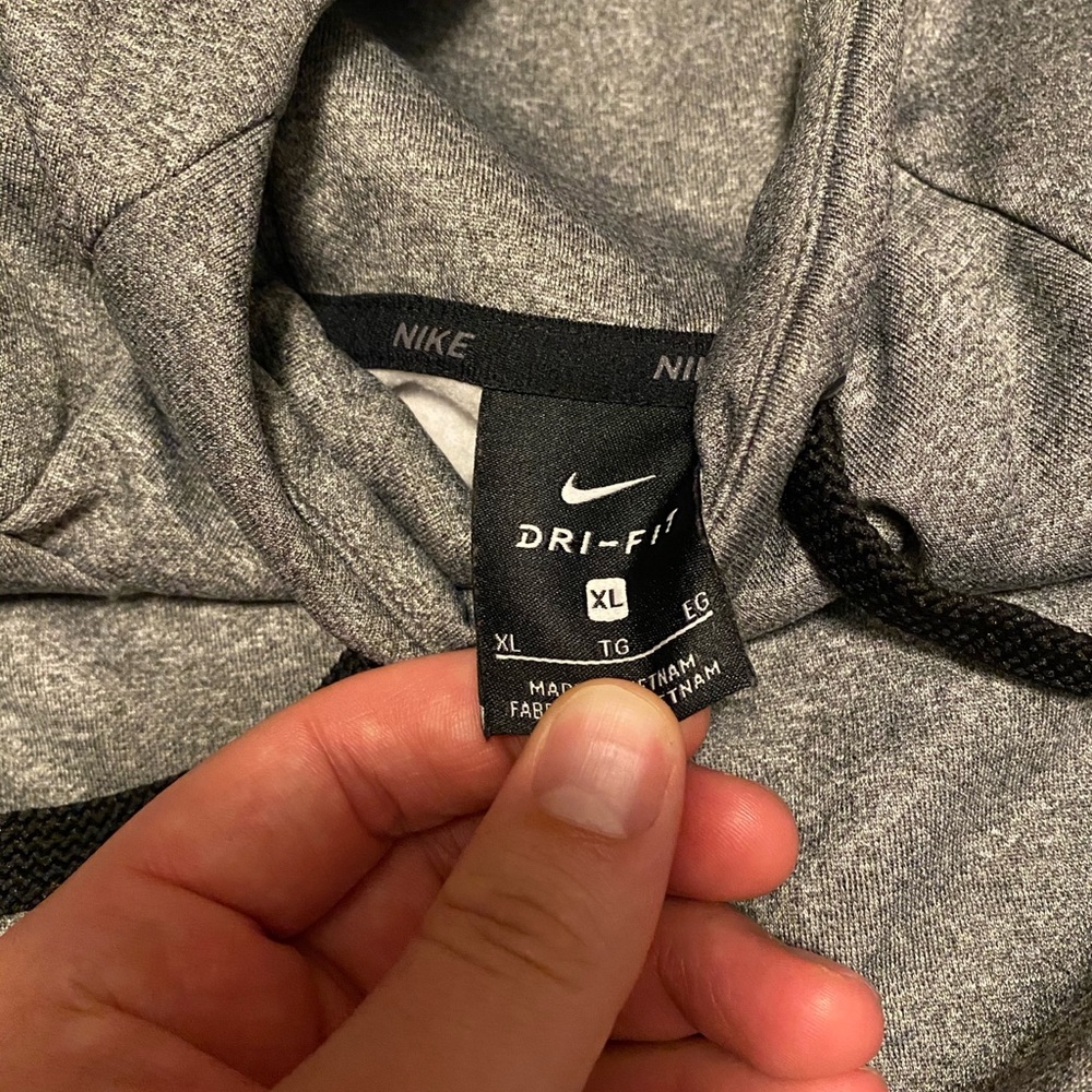 Grey Nike pullover - Picture 2 of 2